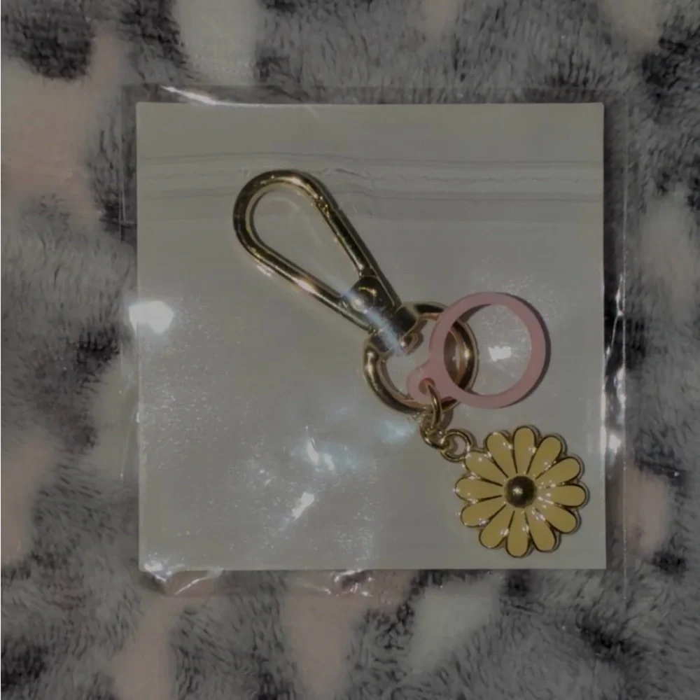 Tarte Golden Daisy maracuja juicy loop lip balm holder - NWT🌼